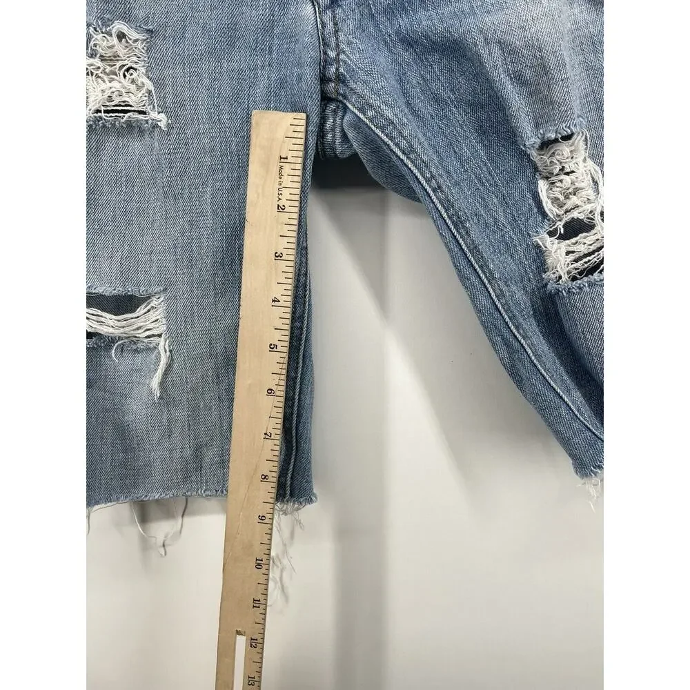B Bullhead Size 1 Long Short Distressed Light Wash Denim‎ Jean Bermuda Shorts